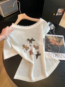 Korean Ballet Style Lace Spliced Puppy Print One Shoulder Short Sleeve T-Shirt for Women Summer Thin Pleated Top