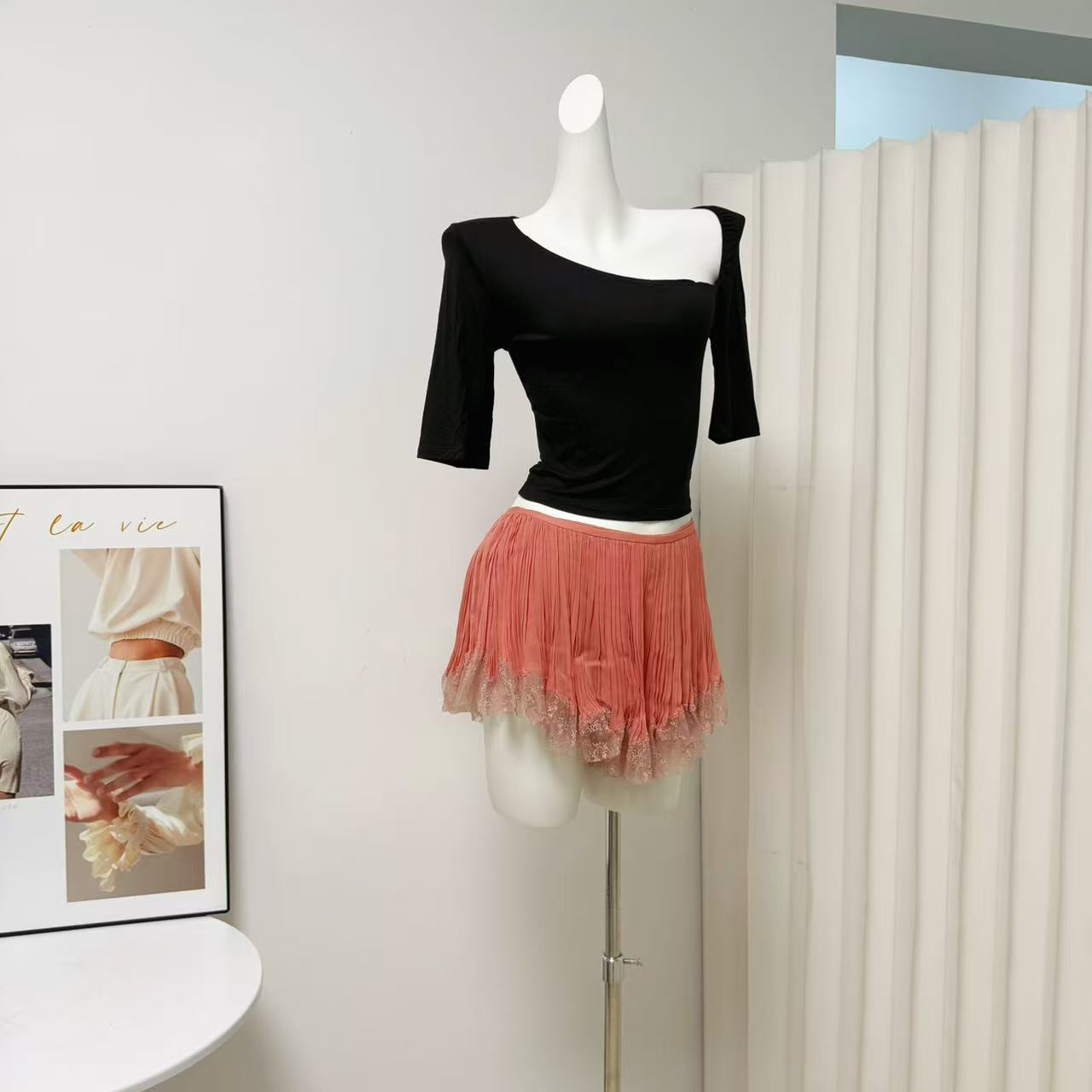 Woppei Lace Pleated Shorts Summer New Pure Desire Style Accordion Design Pants - Image 3